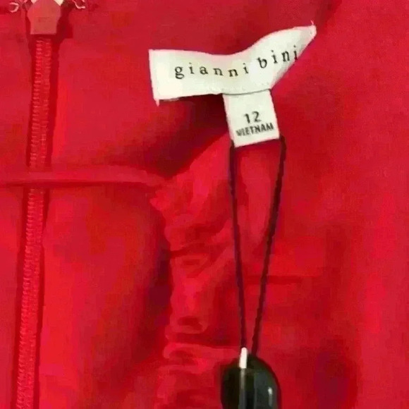 NWT Gianni Bini Raini Satin Tie Front Long Sleeve Dress. Color: Red Size… - Picture 4 of 5